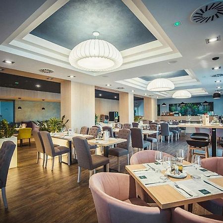Portofino Apartman Sarvar Ngoại thất bức ảnh